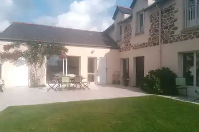 Image de Grande maison avec jardin au coeur du triangle Rennes, Dinan, Saint Malo