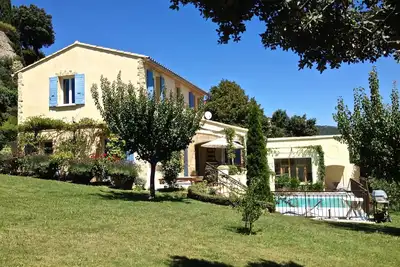 Image de Ravissante Villa avec Piscine dans un cadre Exceptionnel avec Vue