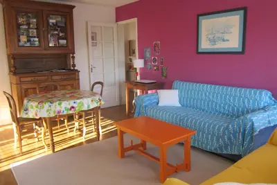 Image de T2 70 m² + garage, très lumineux et calme, pour 4 personnes maxi