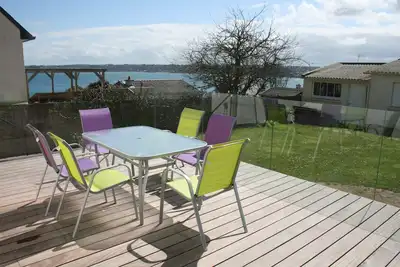 Nouveau grande terrasse, vue mer. Maison proche du centre et de la mer à Perros