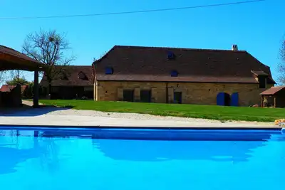 Image de Mas quercynois tout confort avec piscine ' Offre spéciale '