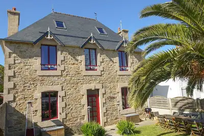 Image de Grande maison Perros-Guirec entre le port et le centre à 50m de la mer