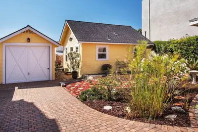 Image de 1 1/2 blocs à la plage