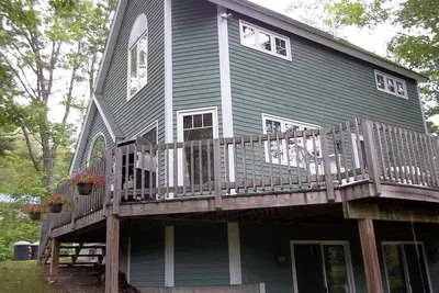 Image de Cottage Waterfront! 2 chambres, 2 salles de bain ** à pied de la ville * 1/2 mile du port