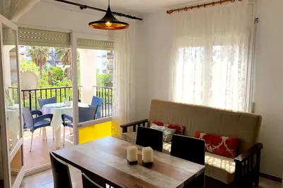 Image de Apartamentos Aquarium (Ref 2c). Parfait Pour 2.