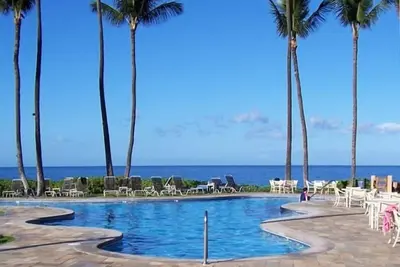 Image de Ekahi 1br / 2b dans le bâtiment le plus proche de la plage!