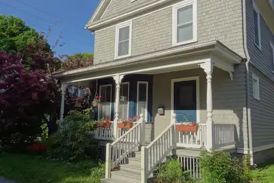 Image de Parfait pour les familles aventureuses! En ville. Marchez partout depuis vos pas avant.