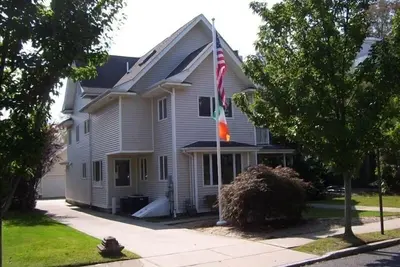 Image de 5 Br + Bibliothèque / 3. 5 Ba victorien rénové