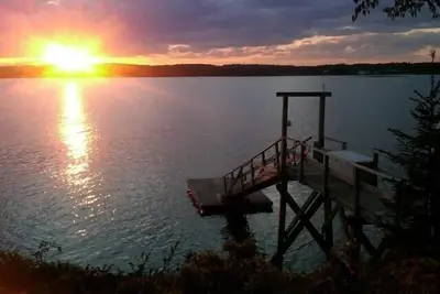 Image de Une retraite Waterfront Casco Bay avec quai en eau profonde privé. Doggie Friendly!