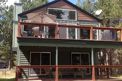 Image de Villa 4br Riverfront, calme et haut de gamme!