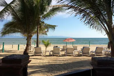 Image de Bucerias * Villa Sur La Plage * Jardins tropicaux luxuriants + 3 patios, très bien situé!