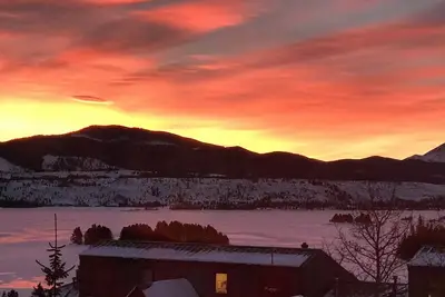 Image de Les meilleures vues sur les montagnes et les lacs à Frisco! Ski 6 Resorts! Près de la rue principale, Frisco.