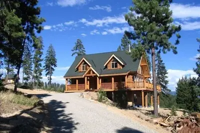 Image de Jack Pine Lodge: Belle nouvelle maison en bois rond