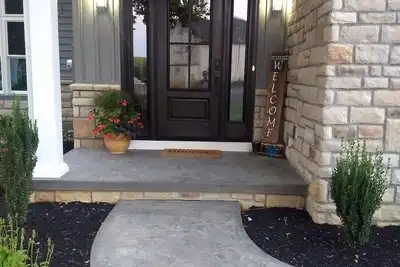 Image de Hilltop Farm juste à côté de l'actif, Amish One Room School House
