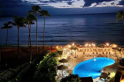 Image de Couchers de soleil inoubliables sur la plage!