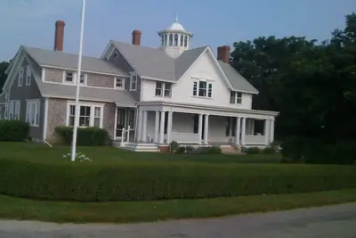 Image de Warren's Point à Little Compton - Vue de Blissful, maison victorienne