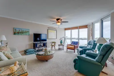 Image de SeaSpray Perdido Key 513 ~ Belle 2 Br avec Amazing River Views!