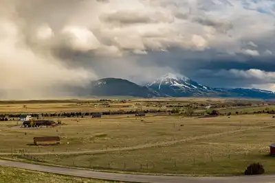 Image de Paradise Valley avec accès à la pêche sur la rivière Yellowstone