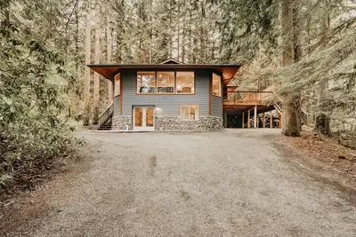Image de Snowline Cabin # 29 - Bain à remous - Sauna - Barbecue - Shuffle Board - 11 personnes