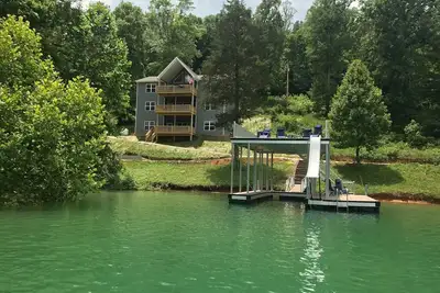 Image de American Spirit: Super Location; Pente douce; Dbl Deck Dock w / slide; 31 couchages