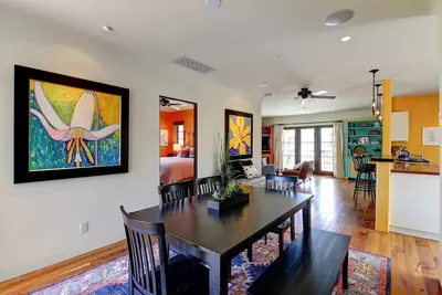 Image de Nouvelle construction - Emplacement Epic West Beach - à pied de la jetée, State St. , Funk Zone, plage!