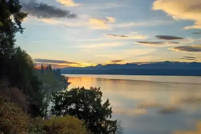 Image de Superbe eau - Vue sur la montagne Ă la retraite Edgewater Bluff