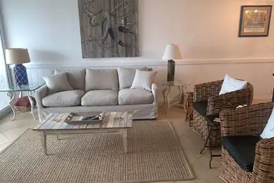 Image de 604b\n Boat slip included in rental. \n Snowbirds and long-term rental discounts