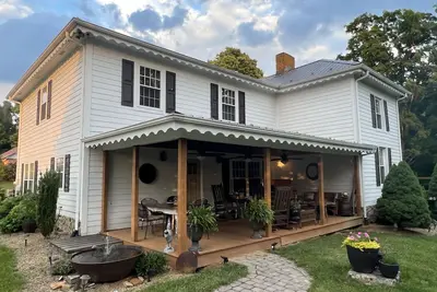 Image de Maple Spring offre un cadre champêtre tranquille et privé