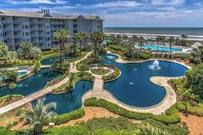 Image de 1306 SeaCrest - Villa en bord de mer avec vue imprenable sur la plage!