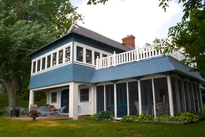 Image de Aubenaubee Lodge, famille Ball appartenant au côté est historique