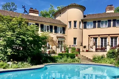 Image de Résidence historique privée avec maison de transport séparée / 15 ml de Philadelphie