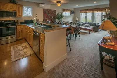 Image de Hawks Peak 203 - À proximité des attractions de haute montagne, du niveau d'entrée, de la vue grand-père sur la montagne, des courts de tennis communautaires et du terrain de jeu - 10% de réduction de dernière minute - réduction incluse dans le devis e.