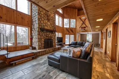Image de Chalet Doe-A-Deer à Jay Ny Idéal pour les grands groupes près de Whiteface Mountain