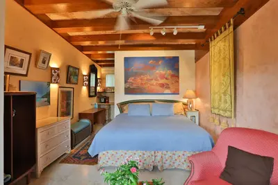 Image de Amore Loft Studio In The Heart Of Love City!