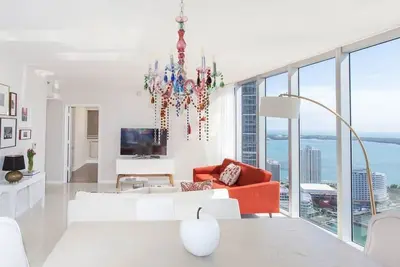 Image de Coin, Vue Frontale Sur Mer, RÉSIDENCES W, Design. Gratuit: Piscine, Spa, Gym, Wi-Fi 50Mb