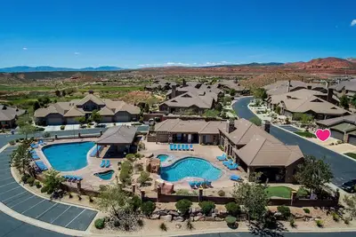 Image de Coral Ridge Retreat 1! Juste en face de la piscine! Remise sur Golf