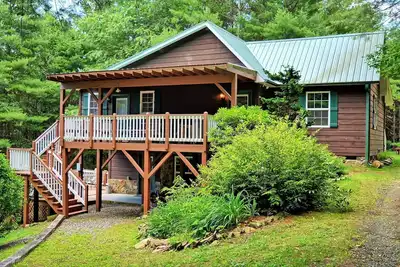 Image de Manna Cabin-privé et calme Tub w / Hot, Wi-Fi & Animaux Ok