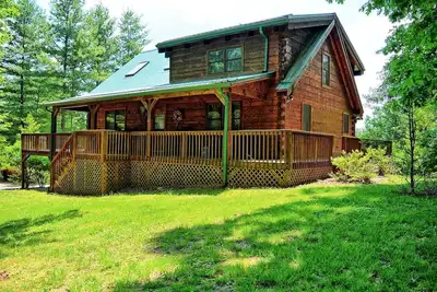 Image de Montagne Héritier-Belle Cabin w / Hot Tub, Table de billard, Wi-Fi et Ac!