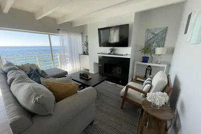 Image de Oceanfront Malibu Beach House