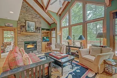 Image de The Richlands- Luxe, communauté fermée, piscines, à proximité des attractions de High Country - 10% de réduction dernière minute - réduction incluse dans le devis en ligne