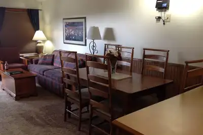 Image de Rimfire Lodge - Deluxe 1 chambre dans le village