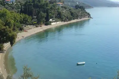 Image de Accueil front de mer pour 8, Kalifteri Beach, Afissos