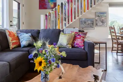 Image de Du plaisir toute l'année! Condo de ski et de golf!