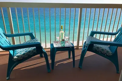 Image de Front de mer; Récemment rénové; Vues magnifiques! ! 🐬🐠��