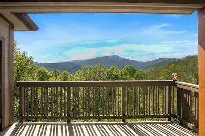 Image de Chalakee Lodge Cb-3: à proximité des attractions de haute montagne, complexe clôturé, piscines, salles de remise en forme, pêche, ascenseur, vue sur la montagne, luxe