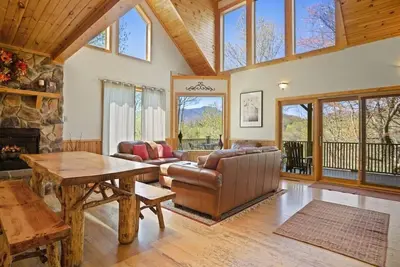 Image de Au-dessus de tout - Près des attractions de la montagne, 10% de remise de dernière minute - réduction incluse dans le devis en ligne