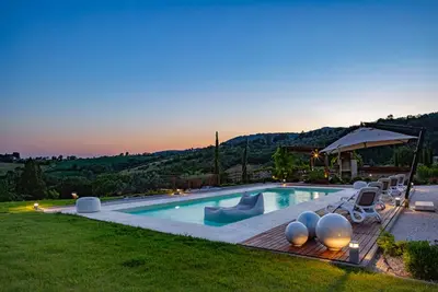 Villa avec piscine panoramique à Assise