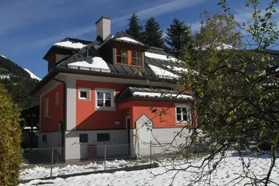 Villa Schnuck Si accueillante et fine, elle se situe à 900m d'altitude à Bad Gastein.
