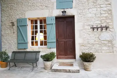 Image de Charmante ferme rénovée en Bourgogne, proche de Vezelay.