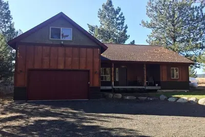 Image de Cabine confortable parfaite pour les réunions de famille, très bien située à McCall!